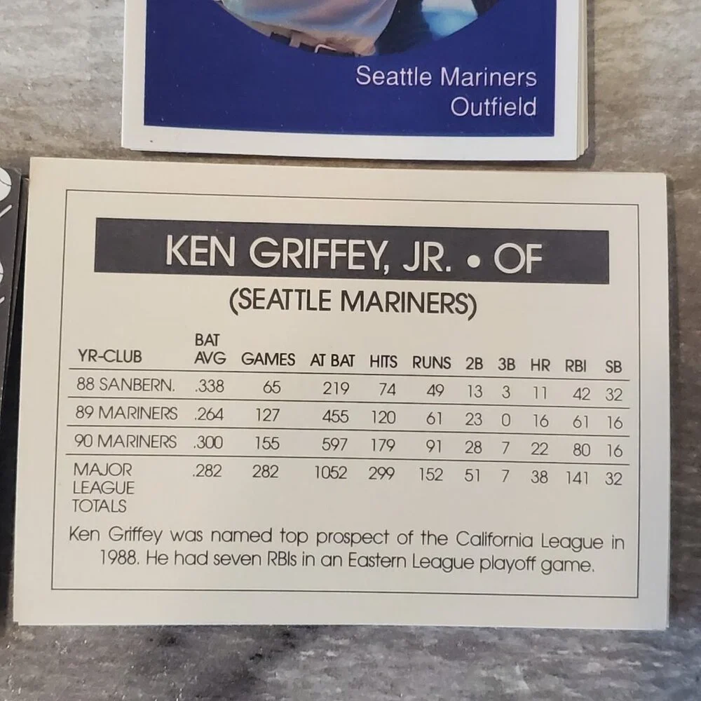 Lot Of 27 1990 91 Ken Griffey Jr‎ Mariners Baseball Cards NNO